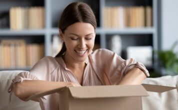 Corporate Gifting – Guide to Selecting Memorable Gifts for Clients Gifting